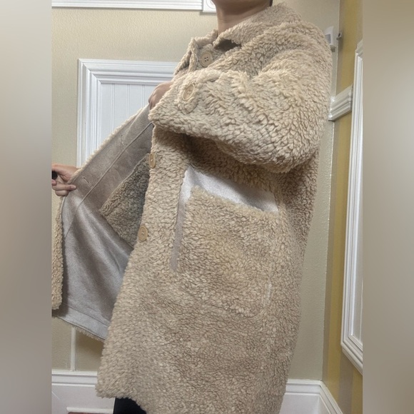 Women's Tan Sherpa Coat - Picture 10 of 11
